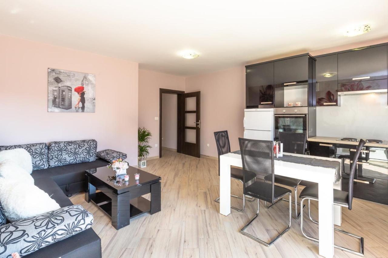 Andela 3 Lägenhet Makarska Exteriör bild
